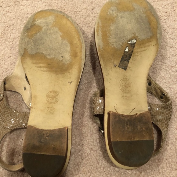 Michael Kors alligator sandals. - Picture 4 of 5